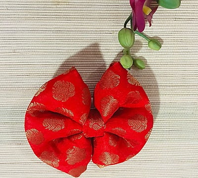 RED GOLDEN FESTIVE BOW